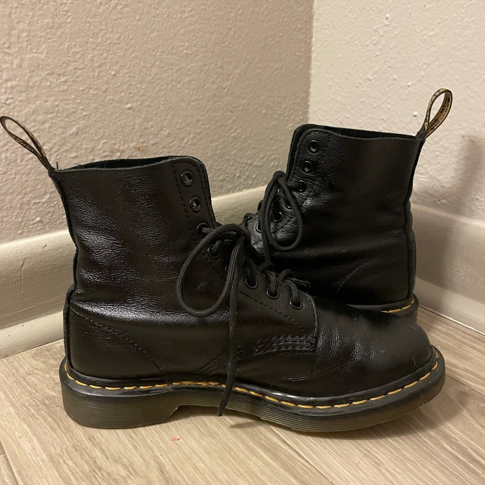 Dr Marten 1460 Pascal size 8